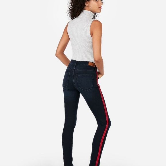 Express Dark Wash Skinny Jeans, Size 2R, Jeans - Picture 2 of 14